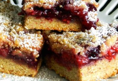 Razzleberry Jam Oatmeal crumb bars