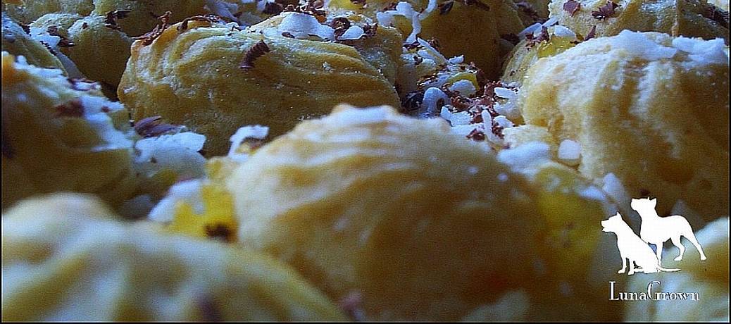 Pineapple Jam Filled Cream Puffs