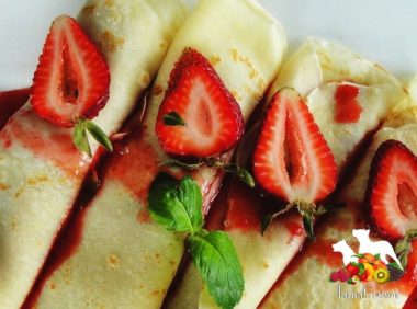 LunaGrown Strawberry Crepes