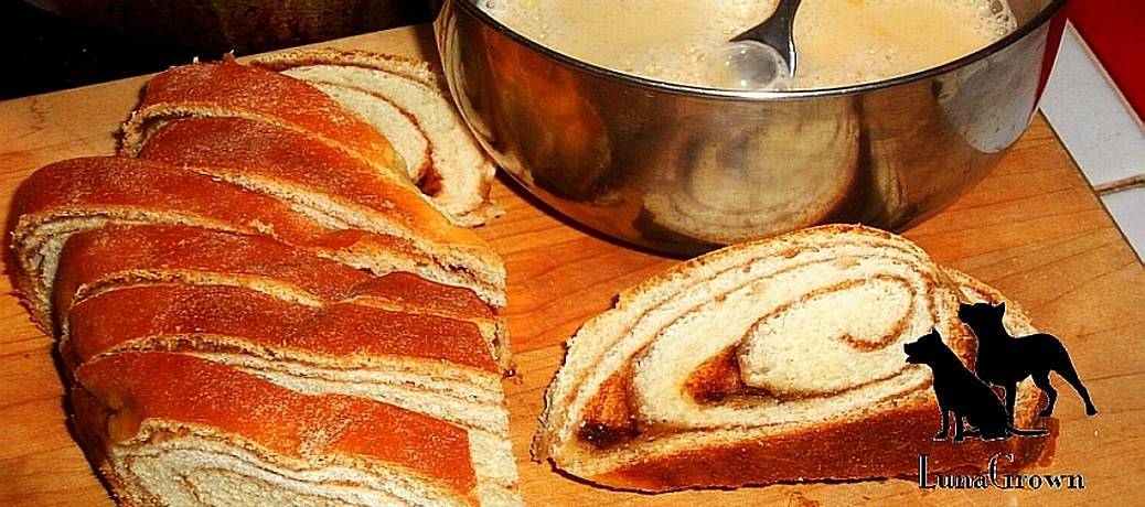 Cinnamon Bread with Jam