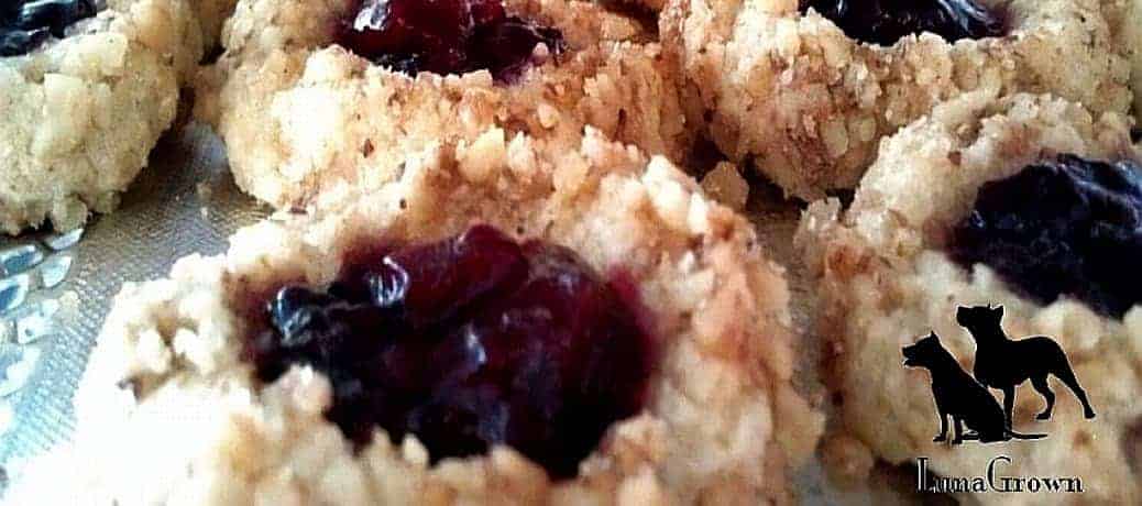 cookies with jam center